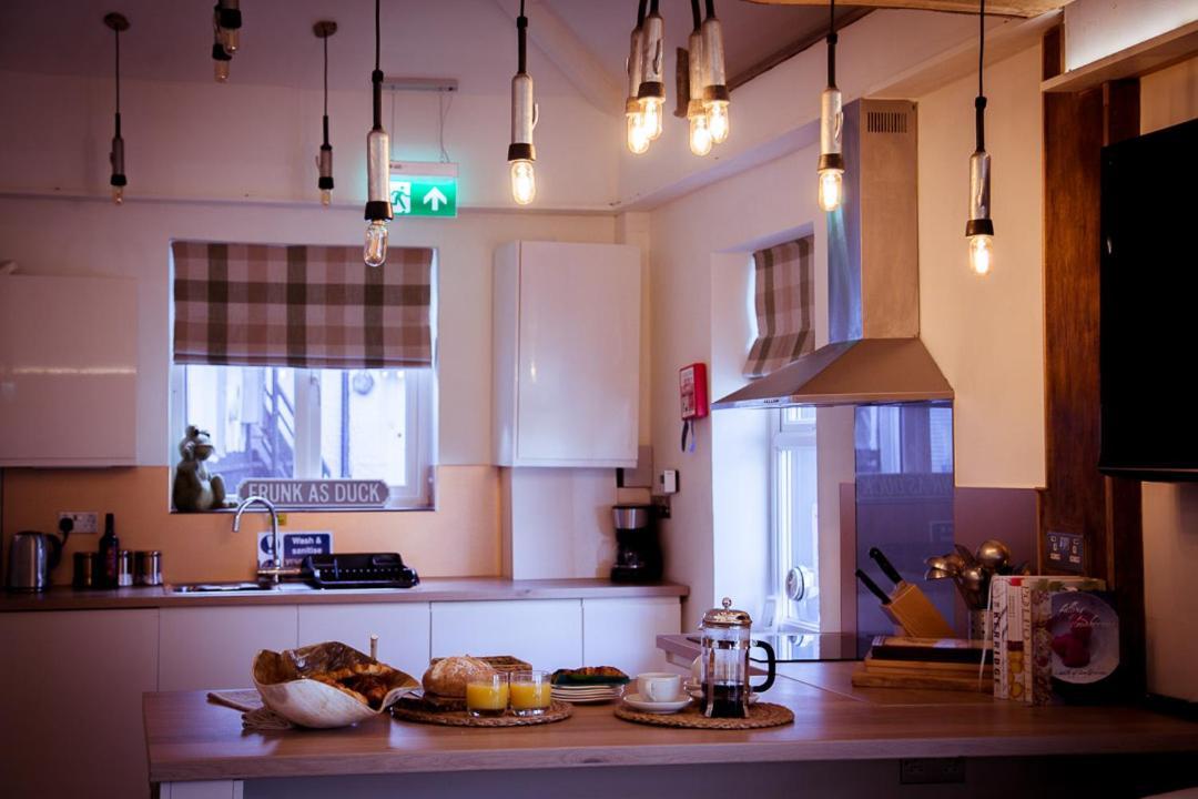 Lakes Boutique Hostel Apartment Windermere Esterno foto